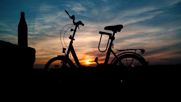 Sonnenuntergang mit Rad 2 - Vorschau